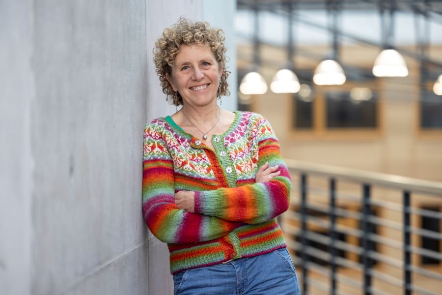2025-janine-nuyken-900